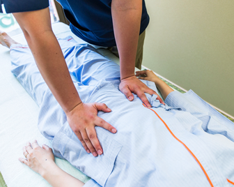 【腰部・臀部へのアプローチ】マッサージ・指圧治療の写真4